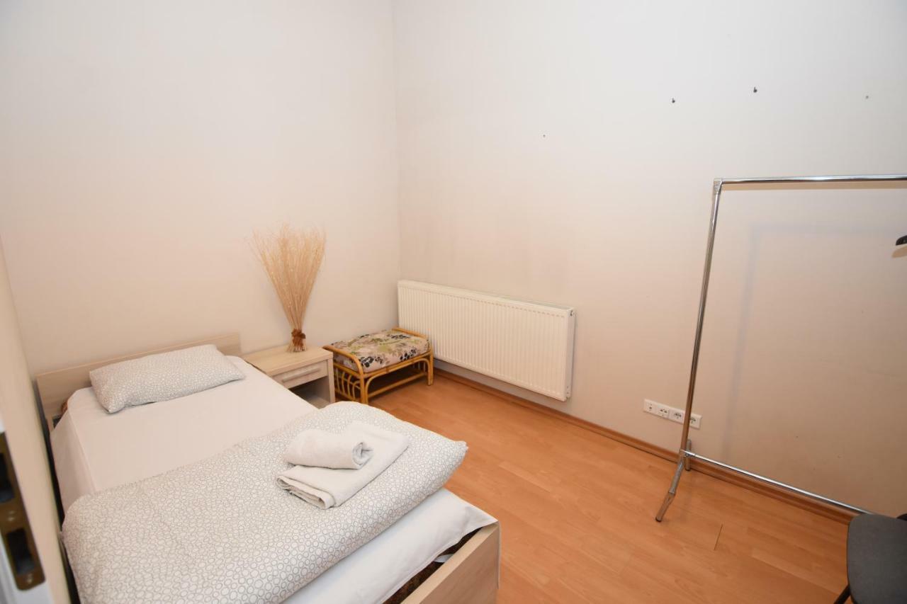 Zielone Pokoje Zielona Góra Exterior foto